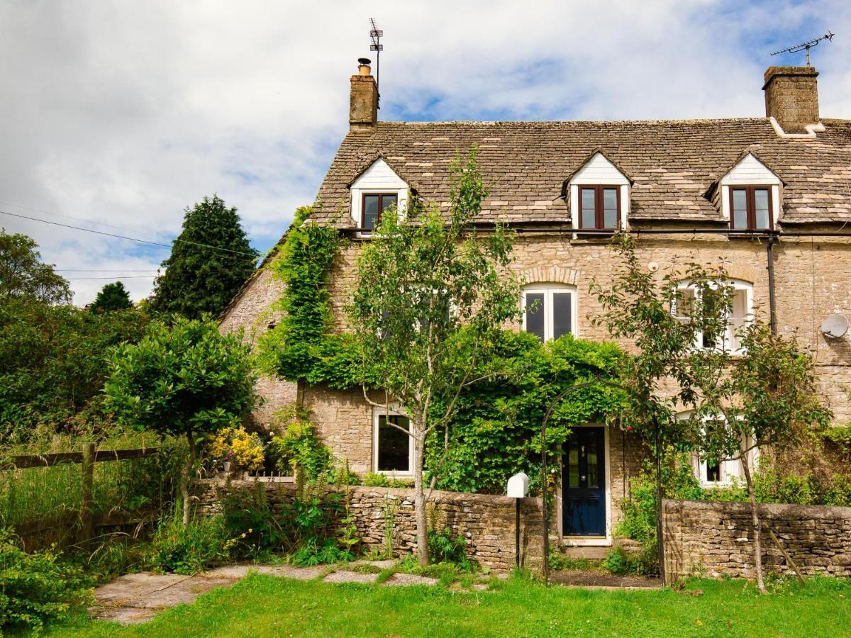 Field View Villa Cirencester Bagian luar foto