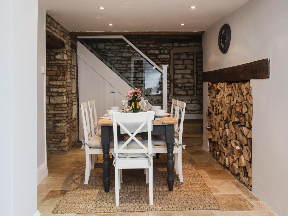 Field View Villa Cirencester Bagian luar foto