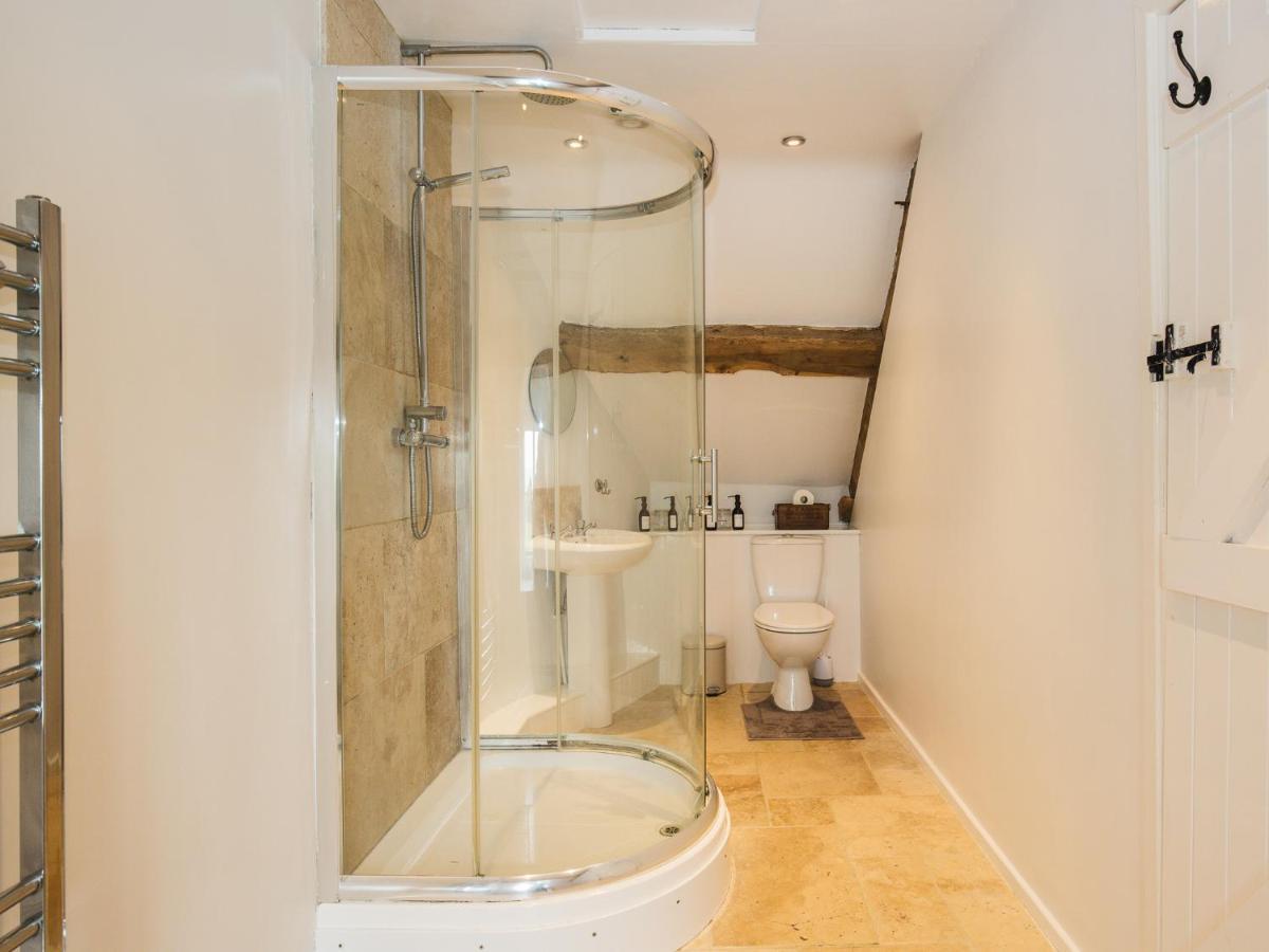 Field View Villa Cirencester Bagian luar foto